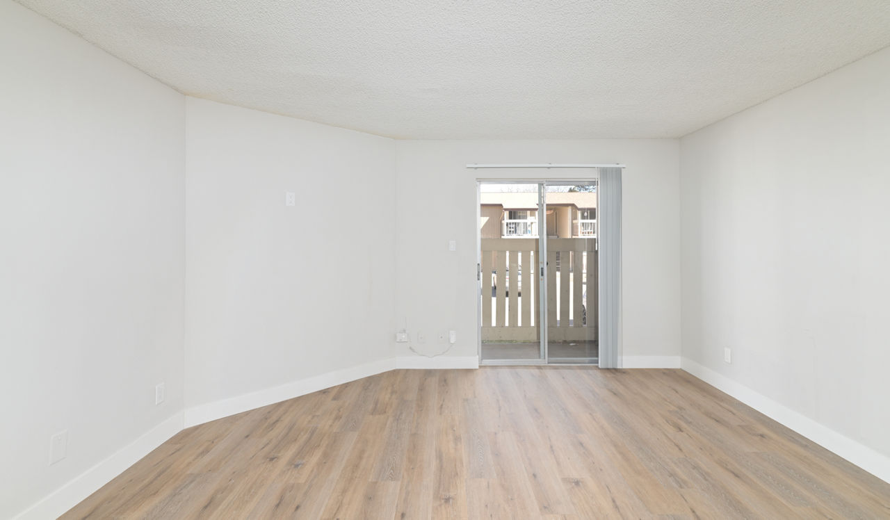 Creekside - Denver, CO - Living Room