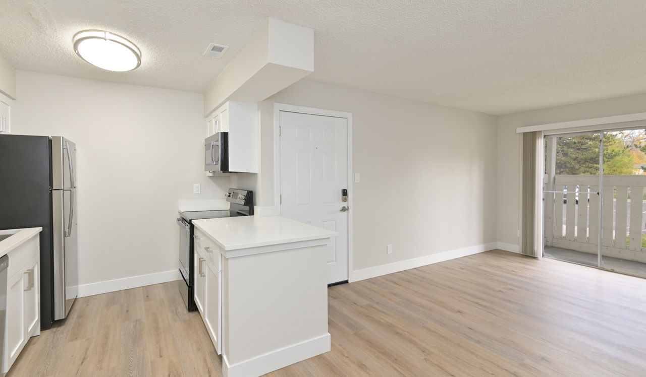 Creekside - Denver, CO - living room