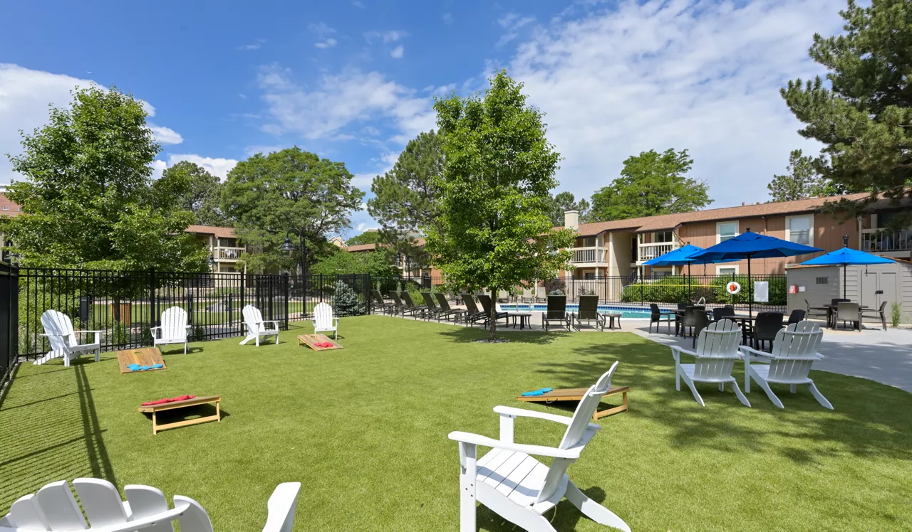 Creekside - Denver, CO - Pool