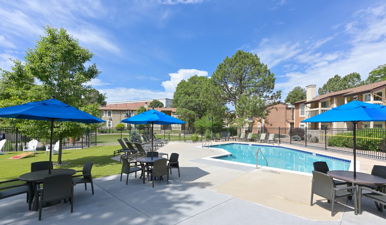 Creekside - Denver, CO - Pool Area