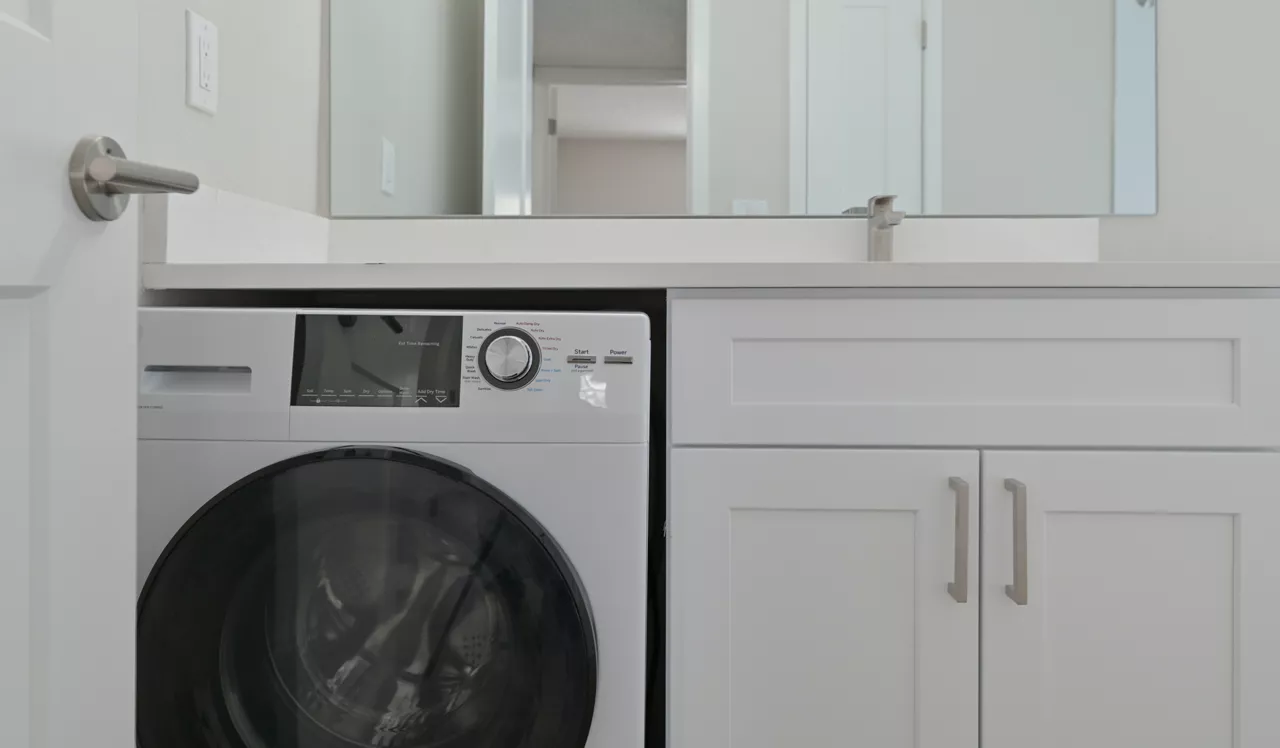 Creekside - Denver, CO - laundry