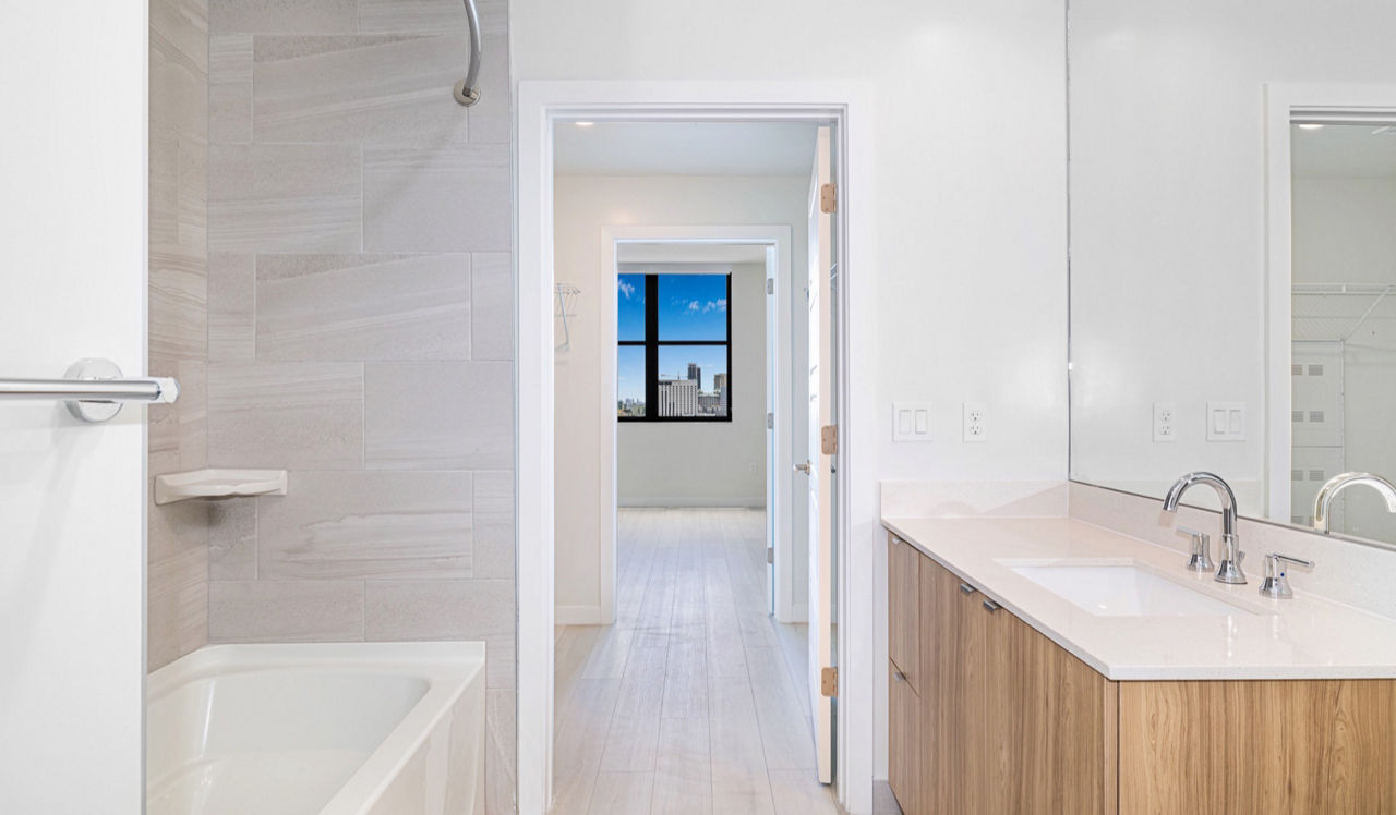 The District at Flagler Village - Fort Lauderdale, FL - Bathroom