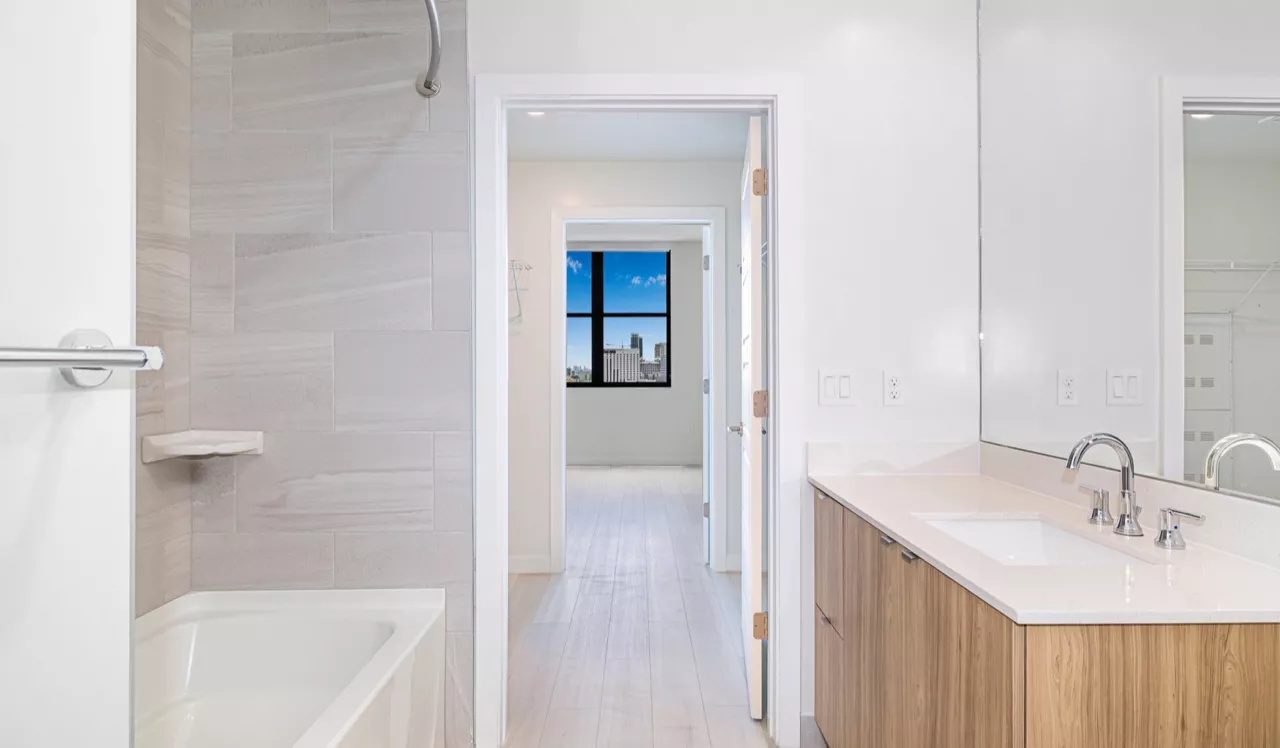 The District at Flagler Village - Fort Lauderdale, FL - Bathroom