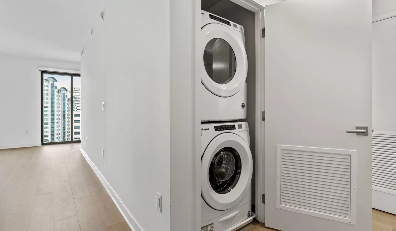 The Elm - Bethesda, MD - Laundry