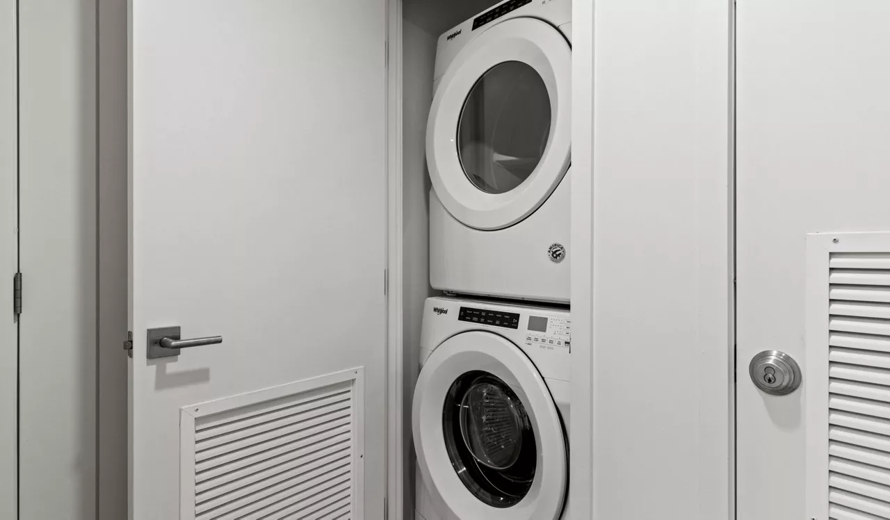 The Elm - Bethesda, MD - Laundry