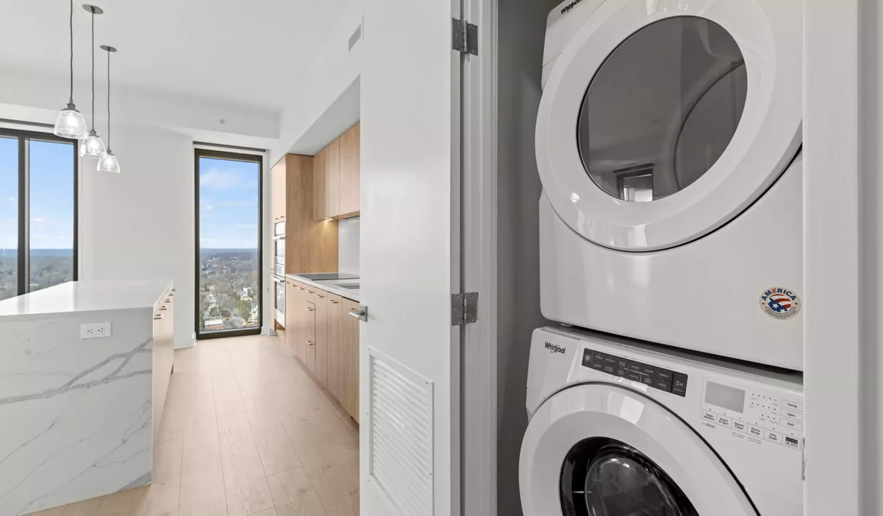 The Elm - Bethesda, MD - Laundry