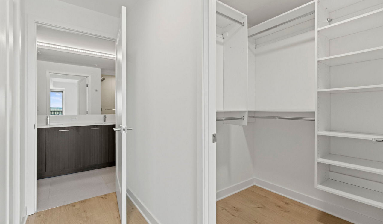 The Elm - Bethesda, MD - Closet