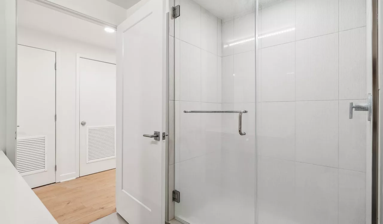 The Elm - Bethesda, MD - bathroom