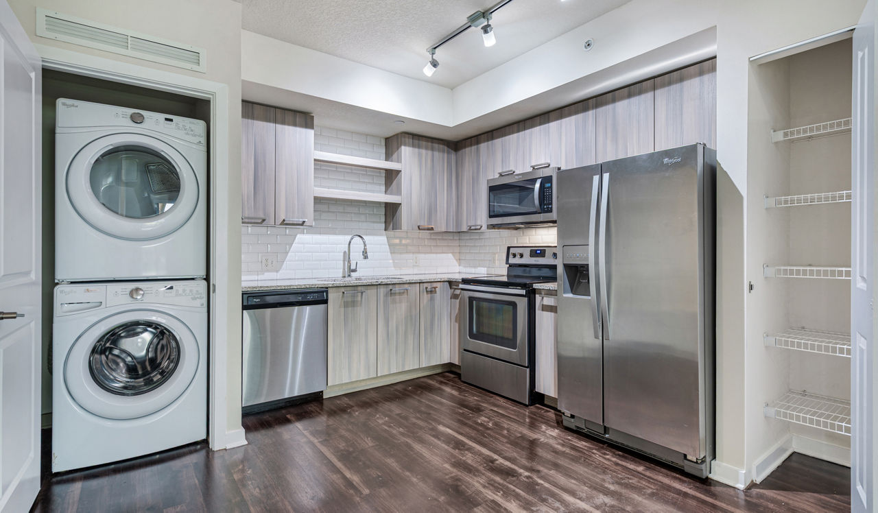 Laundry room at Eterno