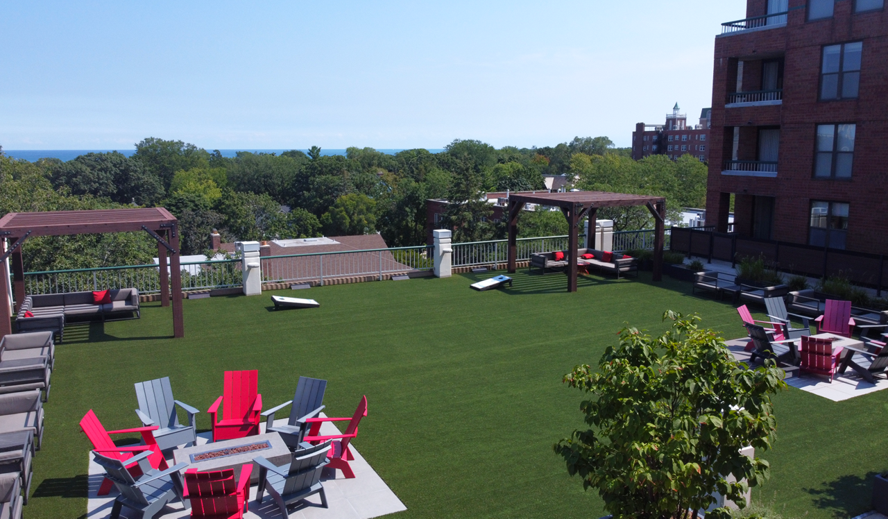 Evanston Place – Evanston, IL – Outdoor Area