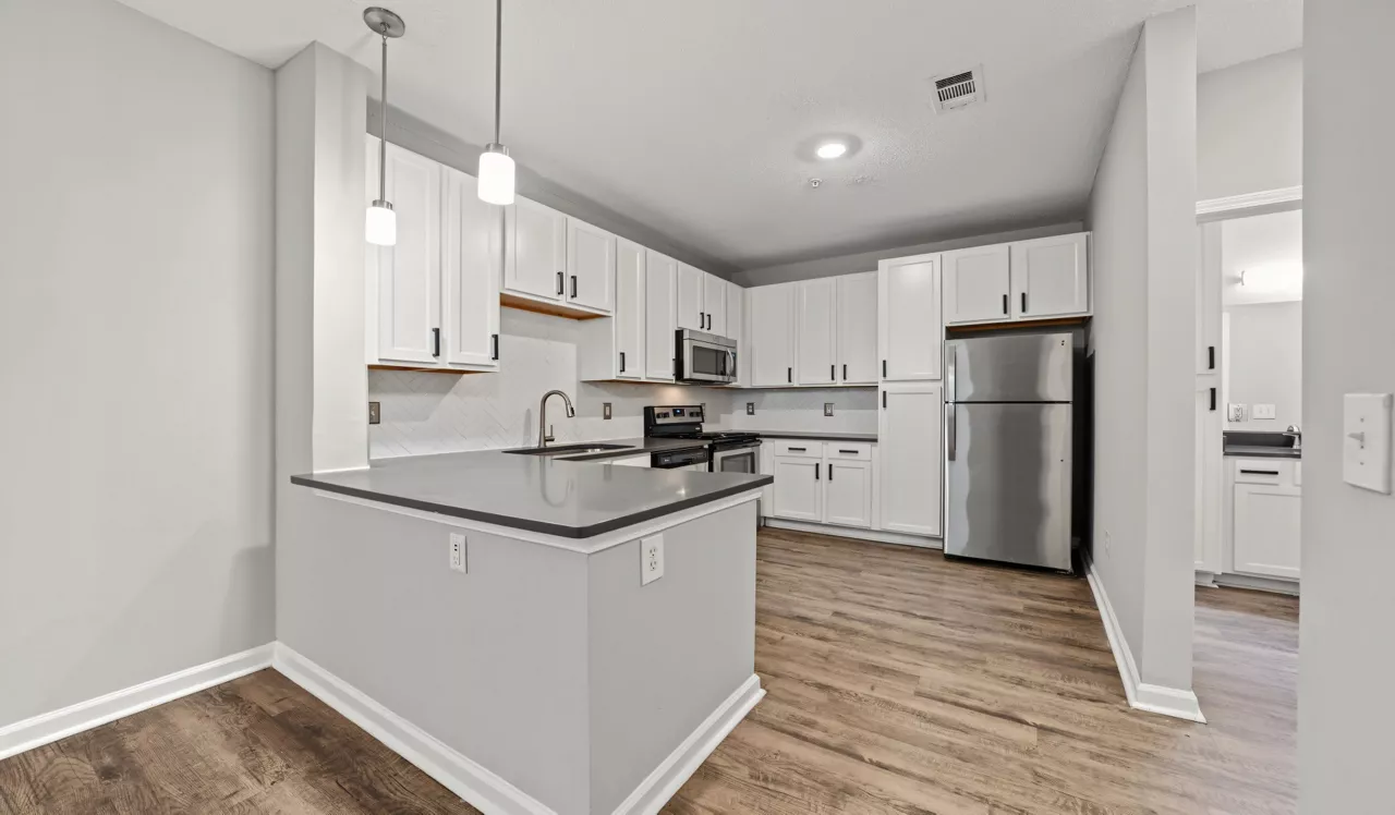 Farrington Midtown - Atlanta, GA - Kitchen