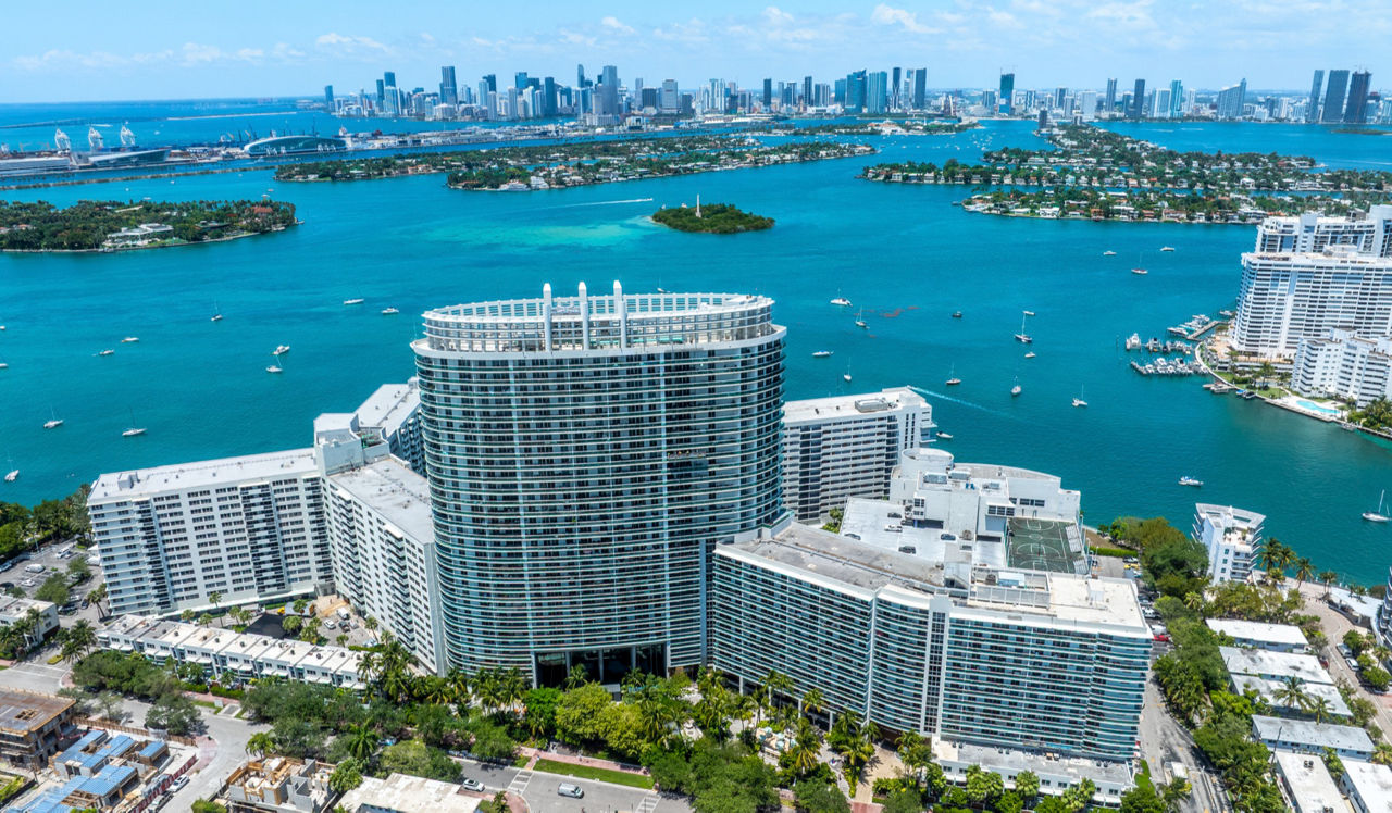 Flamingo South Beach - Miami, FL - Exterior