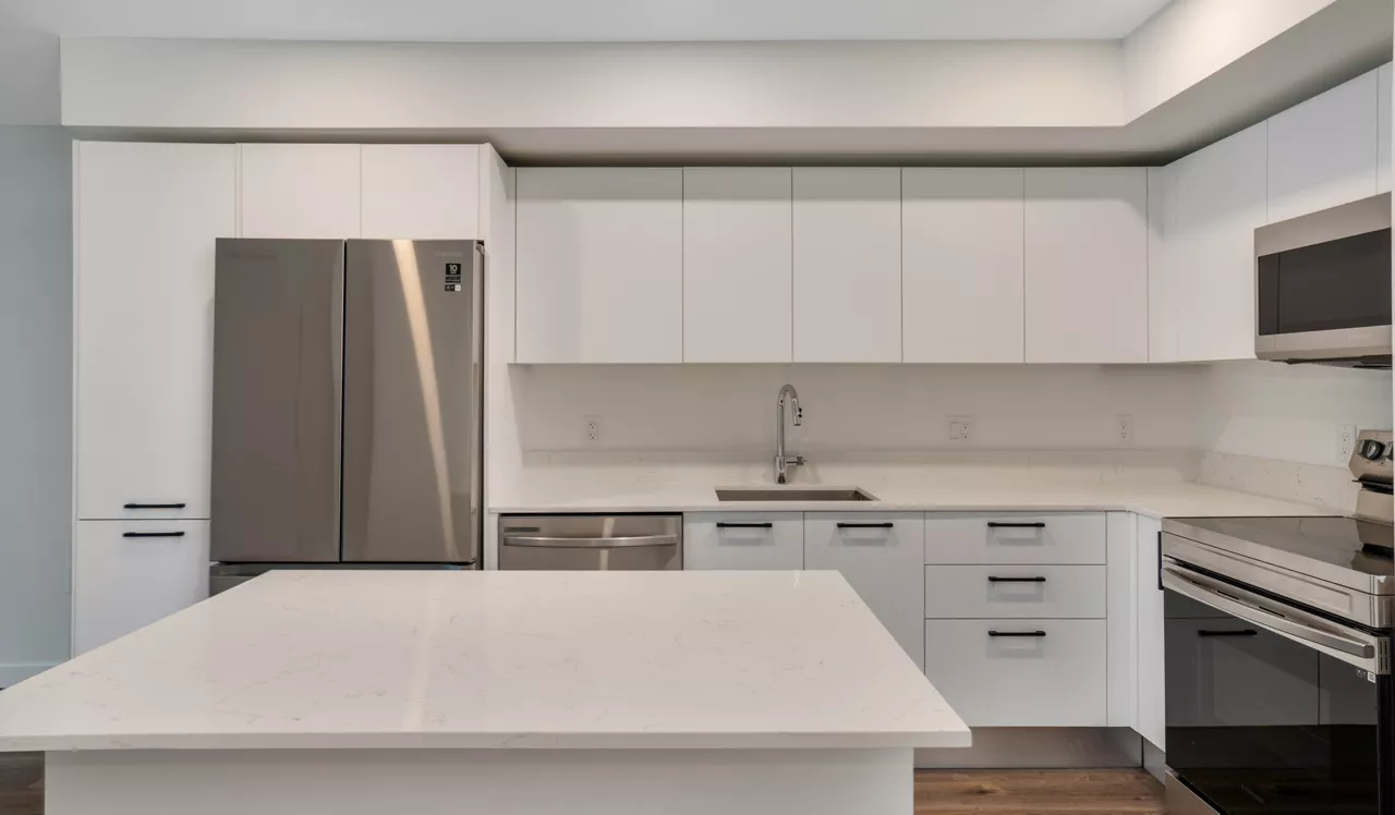 Flamingo Point - Miami, FL - Kitchen
