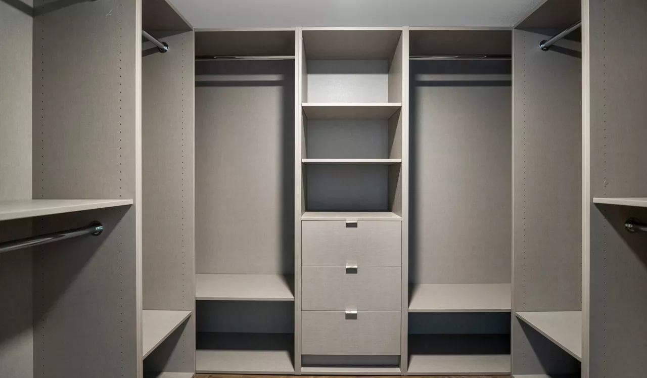 Flamingo Point - Miami, FL - Closet