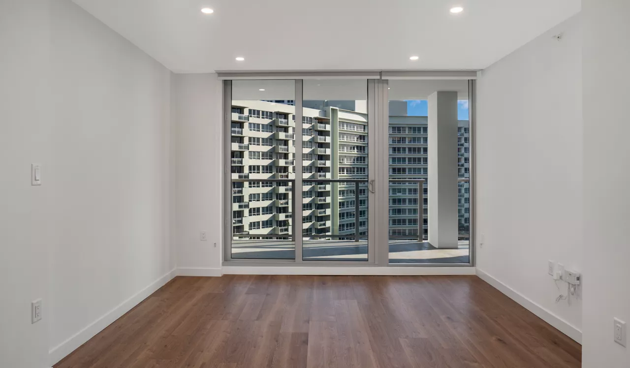 Flamingo Point - Miami, FL - Bedroom