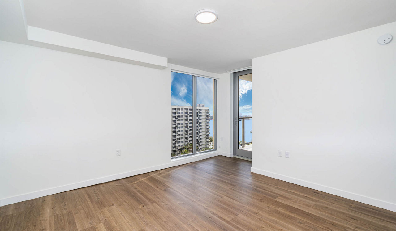 Flamingo Point - Miami, FL - Bedroom