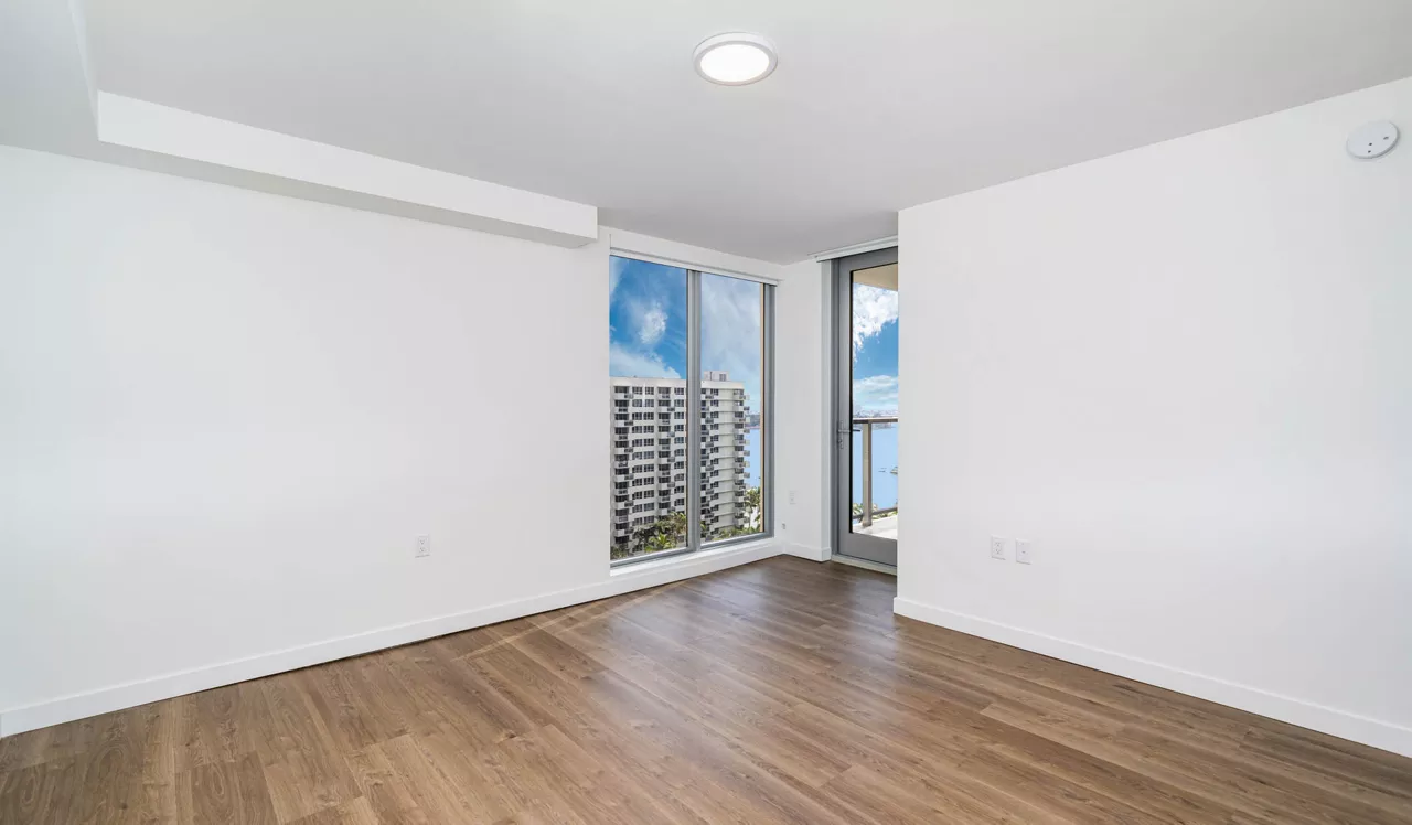 Flamingo Point - Miami, FL - Bedroom
