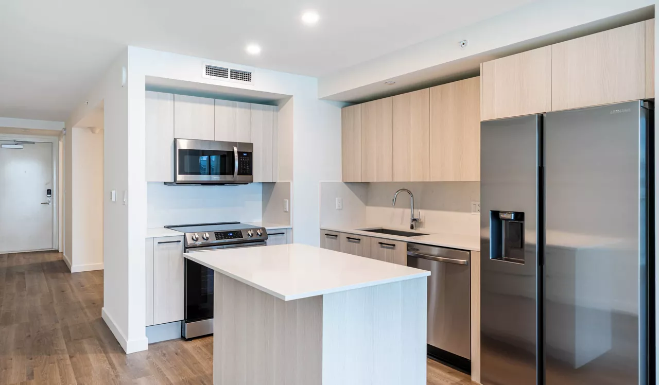 Flamingo Point - Miami, FL - Kitchen