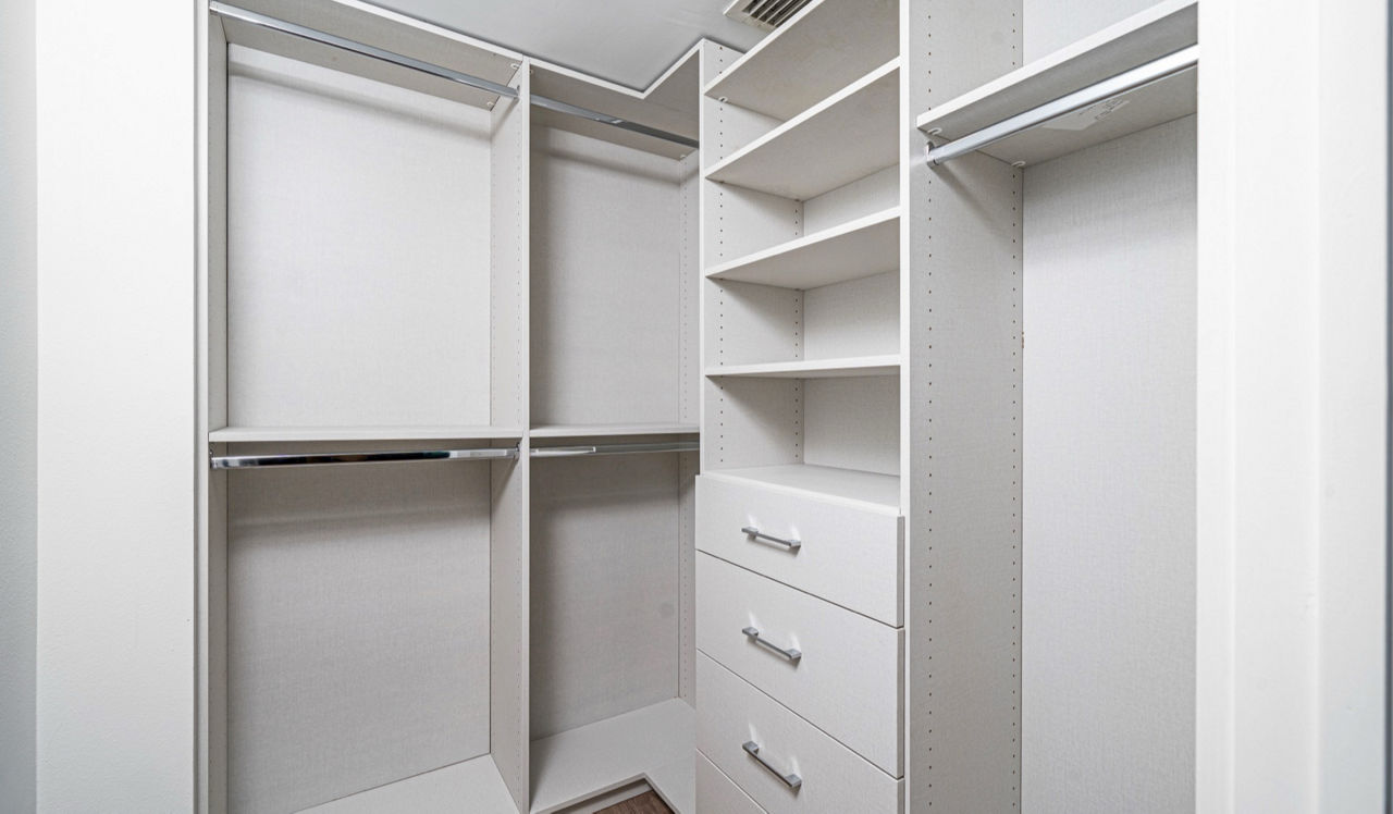 Flamingo Point Center - Miami, FL - closet