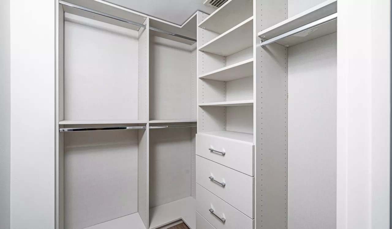 Flamingo Point Center - Miami, FL - closet