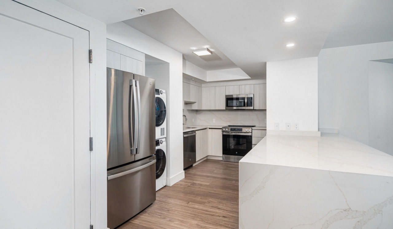 Flamingo Point Center - Miami, FL - kitchen