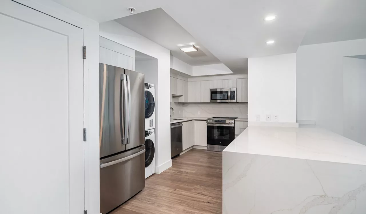 Flamingo Point Center - Miami, FL - kitchen