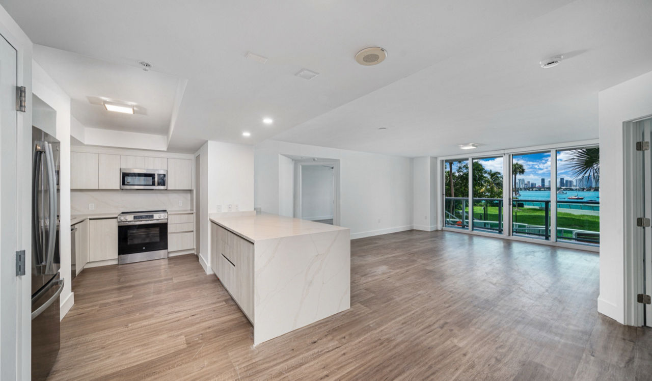 Flamingo Point Center - Miami, FL - living room