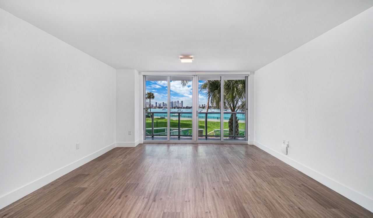 Flamingo Point Center - Miami, FL - living room