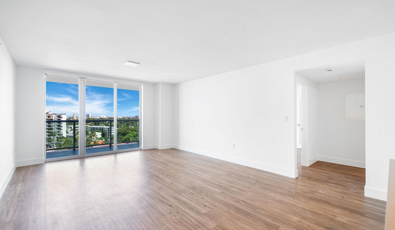Flamingo South Beach - Miami, FL - Living Room