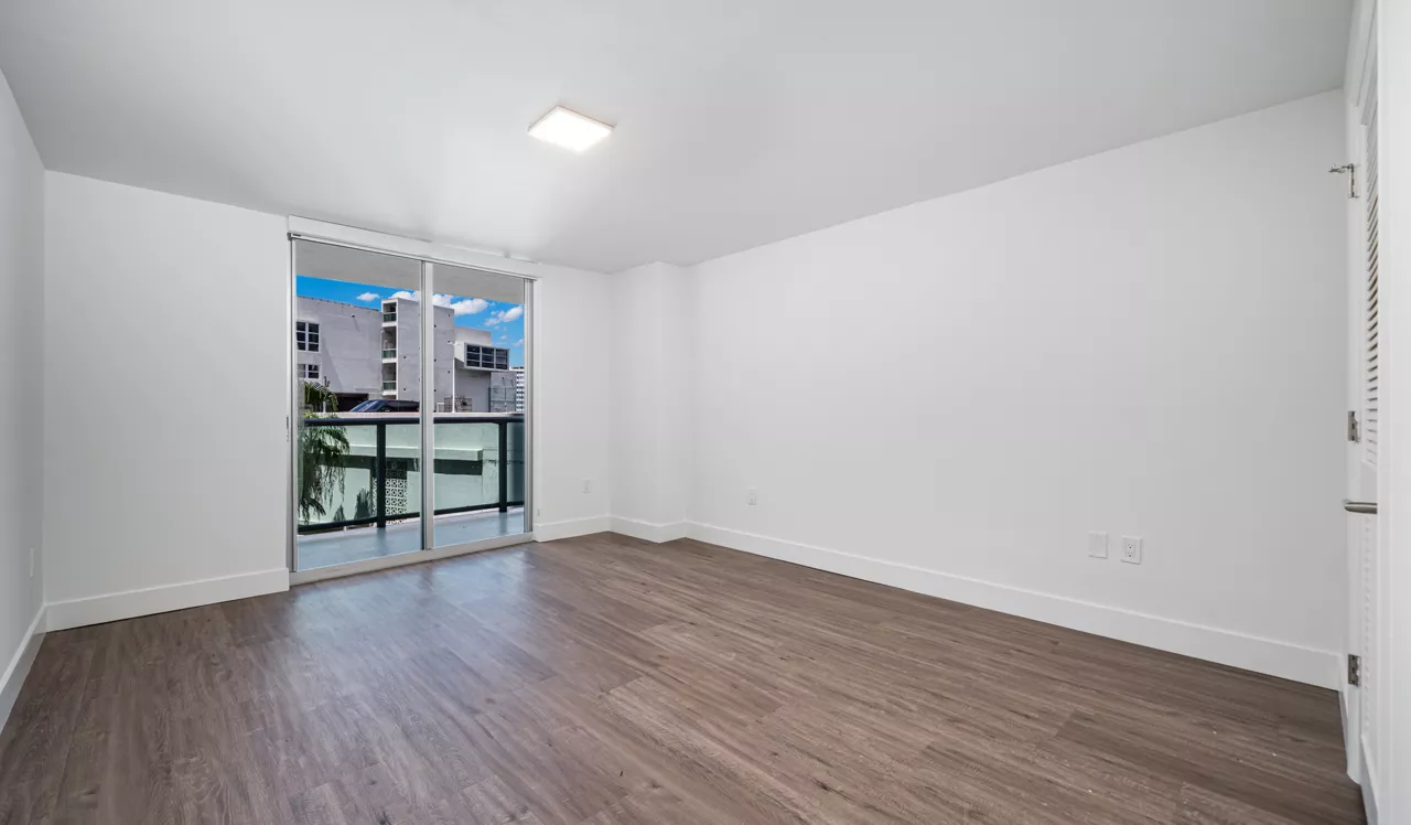 Flamingo Point - Miami, FL - Bedroom
