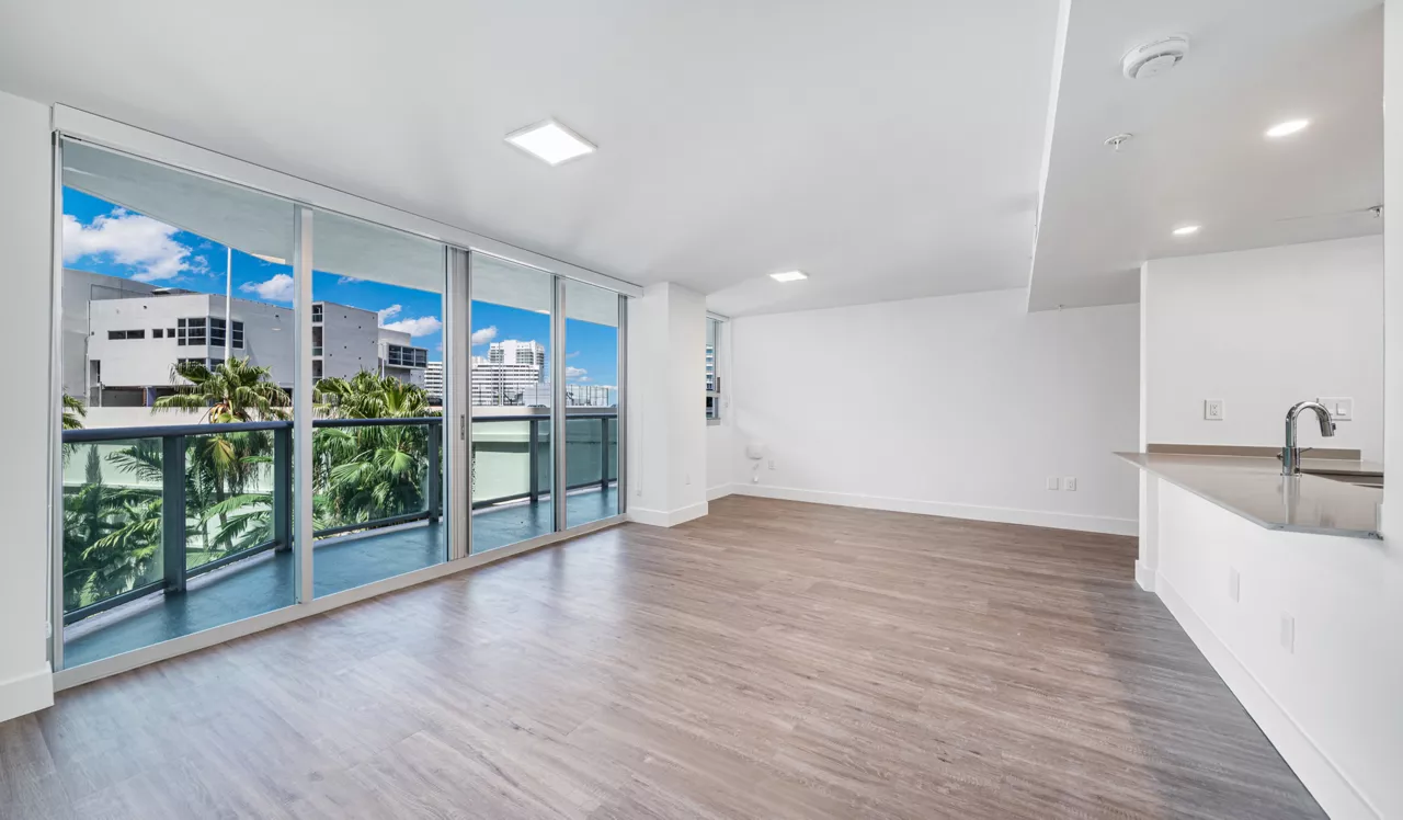Flamingo Point - Miami, FL - Living Room