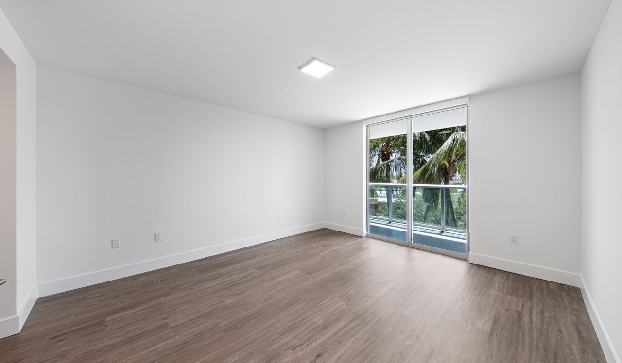 Flamingo Point - Miami, FL - Bedroom