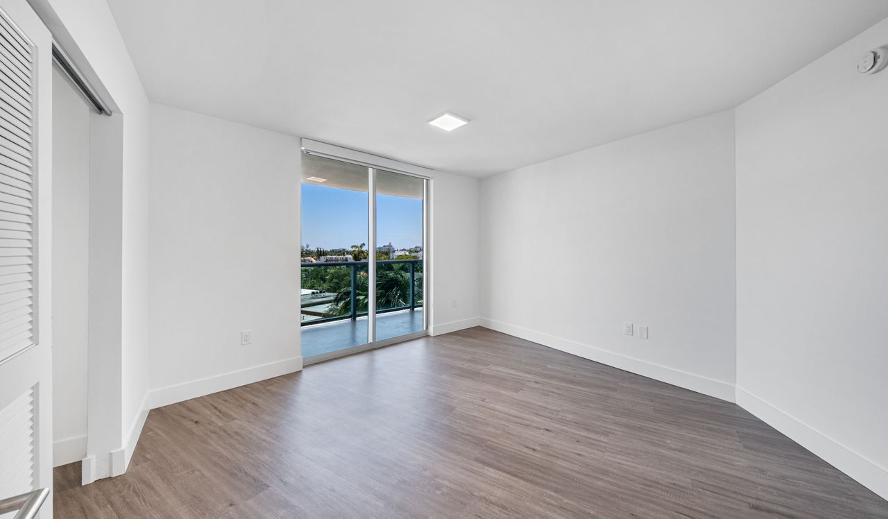 Flamingo Point - Miami FL - Bedroom