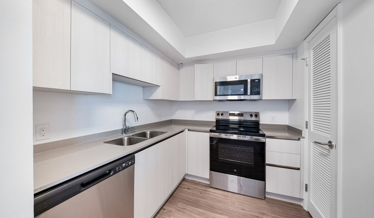 Flamingo Point - Miami FL - Kitchen