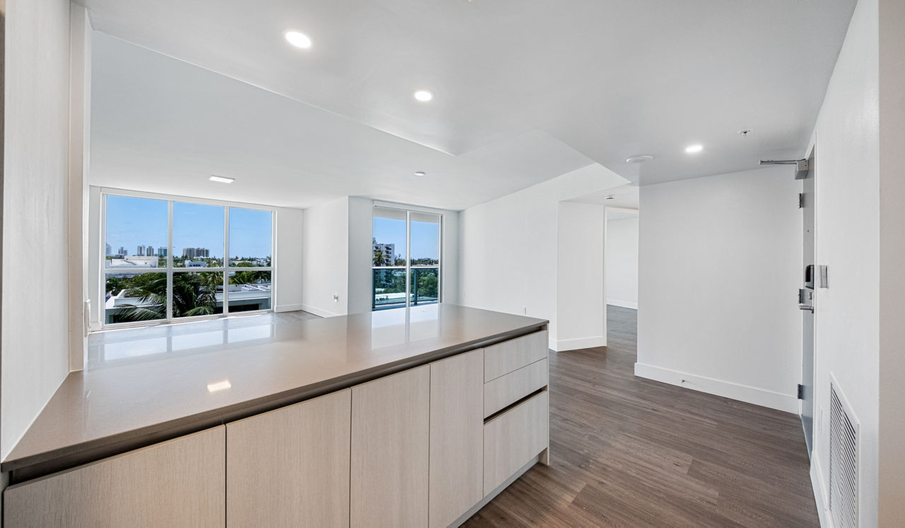 Flamingo Point - Miami FL - Kitchen