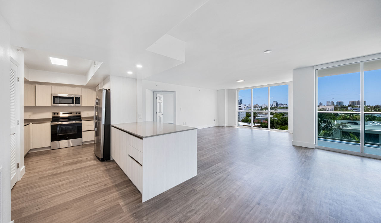 Flamingo Point - Miami FL - Living Room