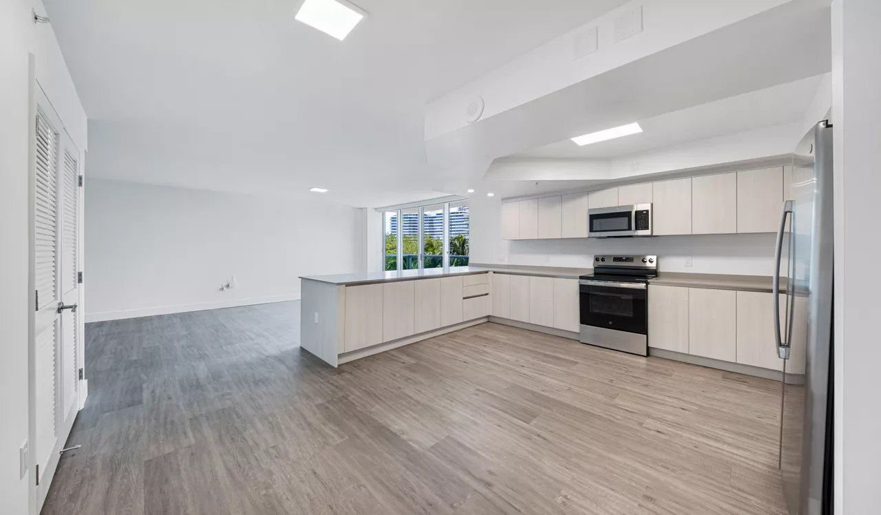 Flamingo Point - Miami FL - Kitchen