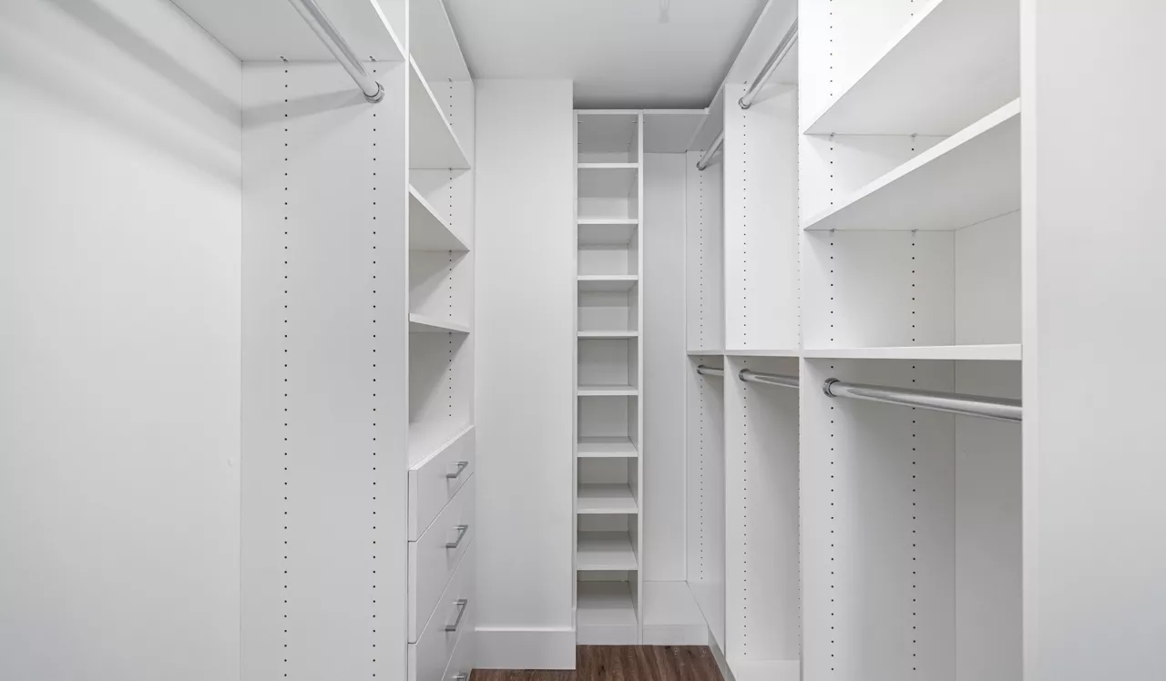 Flamingo Point - Miami, FL - Closet