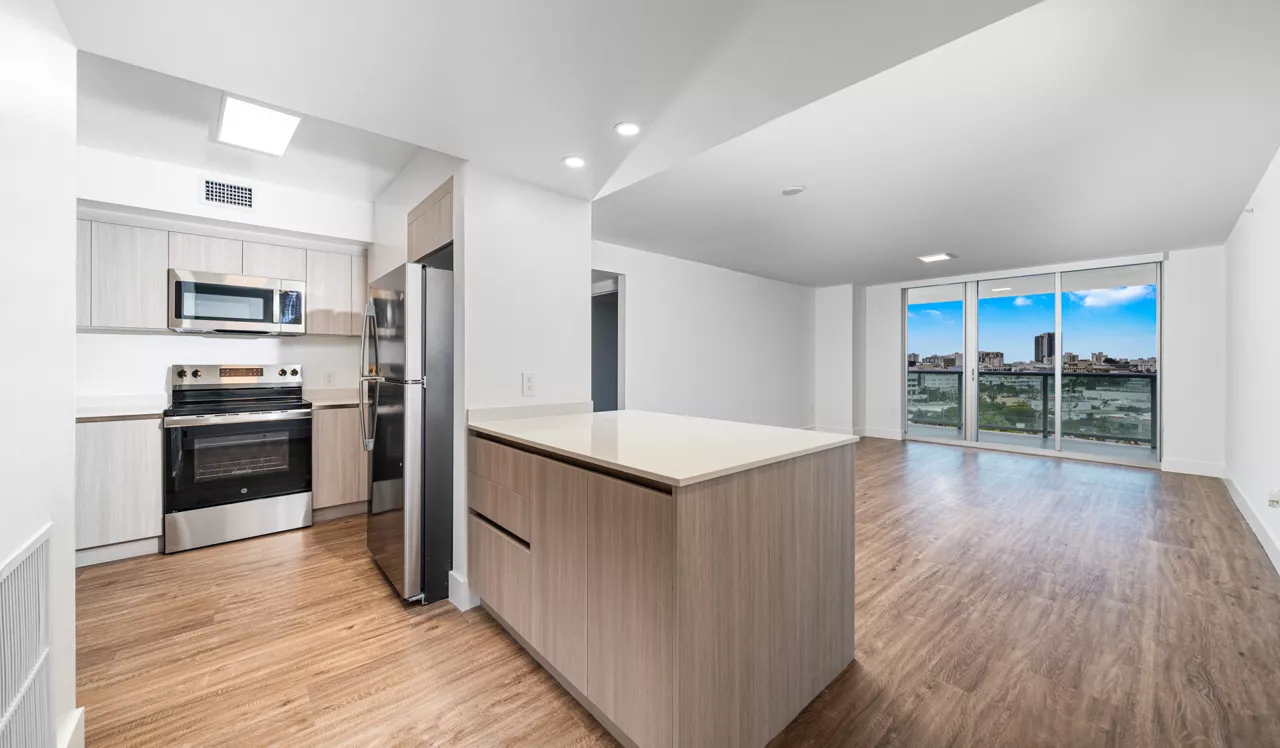 Flamingo South Beach - Miami, FL - Kitchen and Living Room