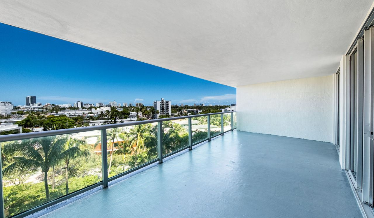 Flamingo Point - Miami, FL - Balcony