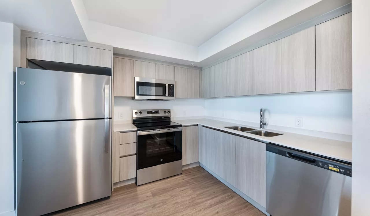 Flamingo Point - Miami, FL - Kitchen