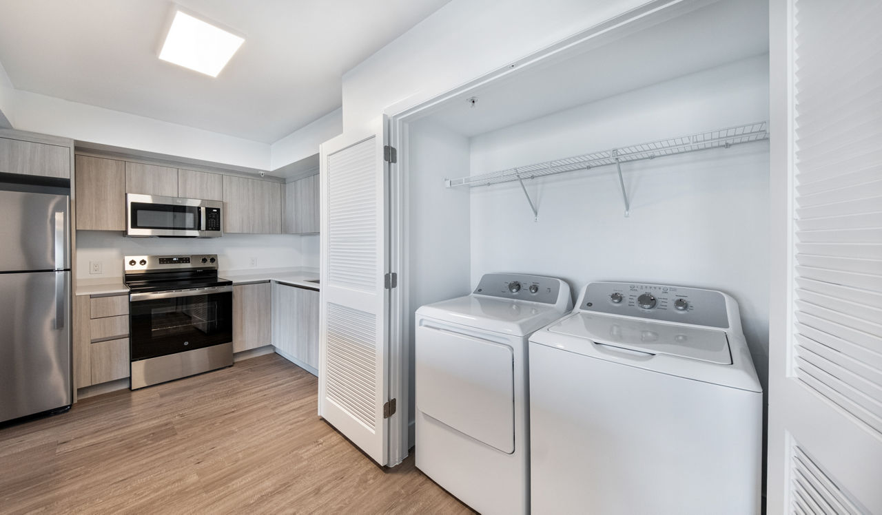 Flamingo Point - Miami, FL - laundry