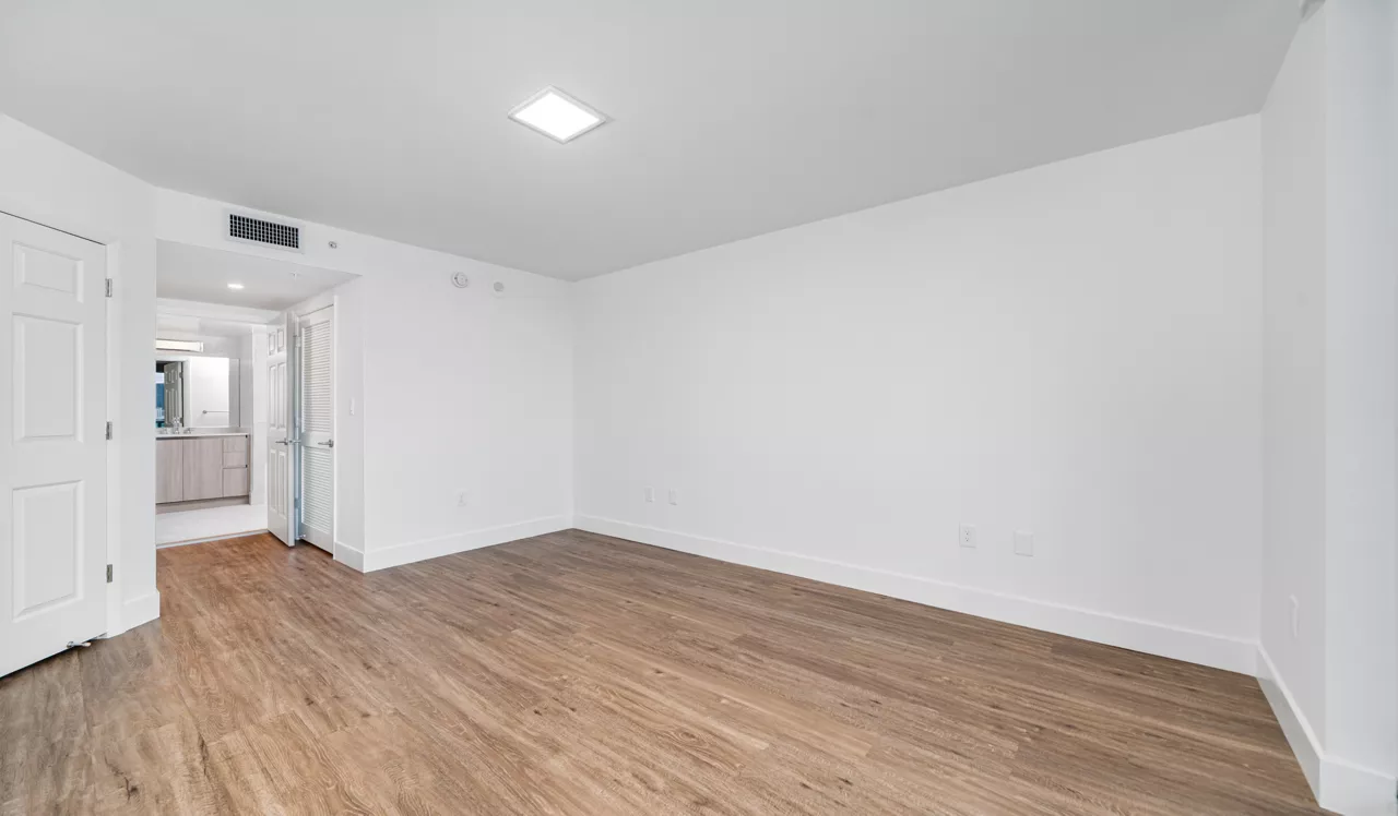 Flamingo Point - Miami, FL - Bedroom