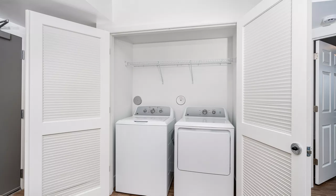 Flamingo Point - Miami, FL - Laundry