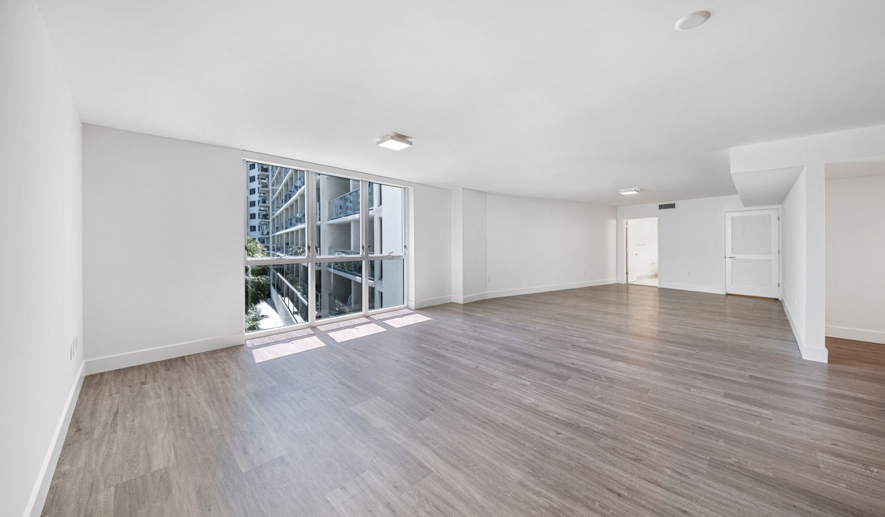 Flamingo Point - Miami, FL - Living Space