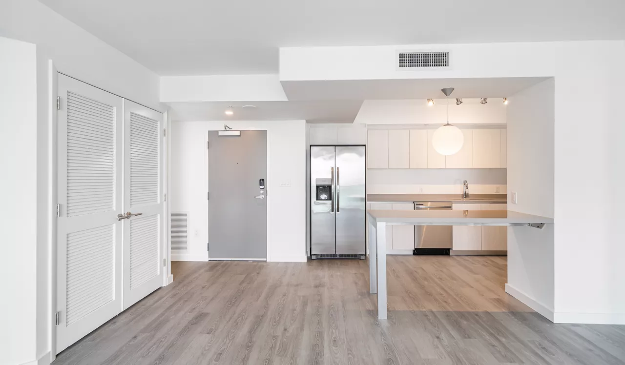 Flamingo Point - Miami, FL - Kitchen