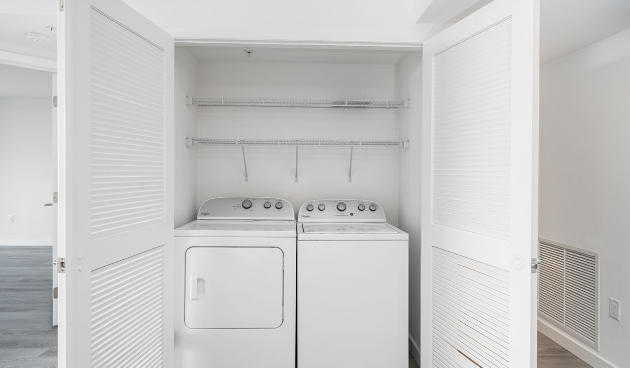 Flamingo Point - Miami, FL - Laundry