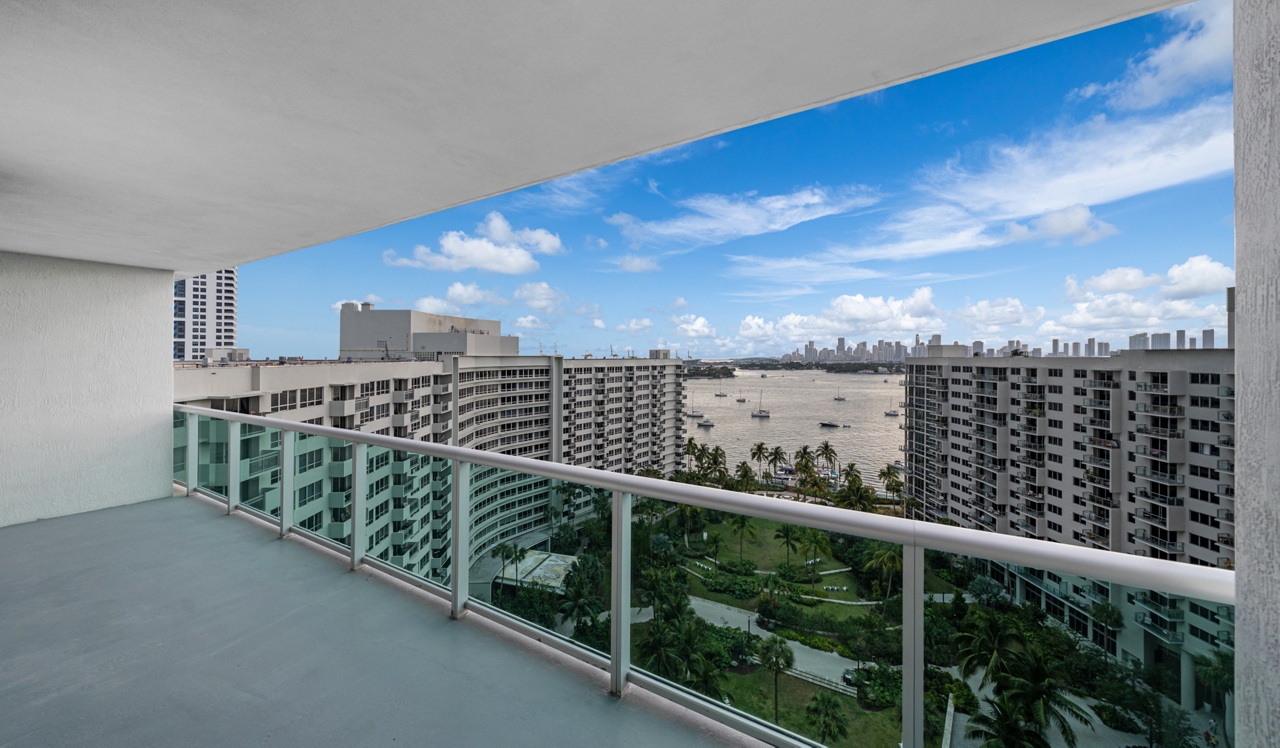 Flamingo Point South - Miami, FL - balcony