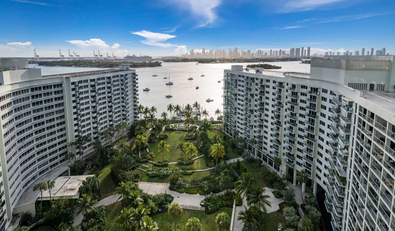 Flamingo South Beach - Miami, FL - View