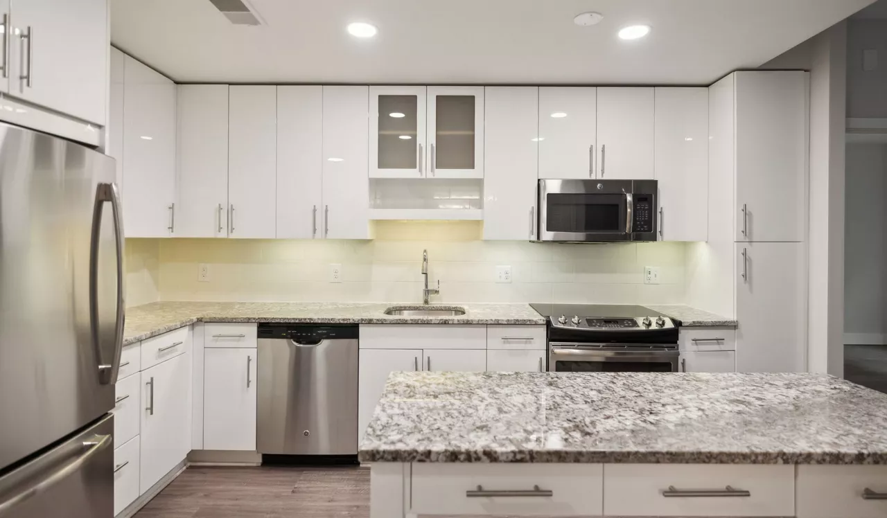 Flats 8300 - Bethesda, MD - Kitchen
